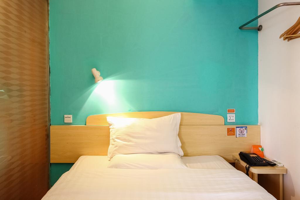 7Days Inn Guangzhou Wuyang New Town Экстерьер фото